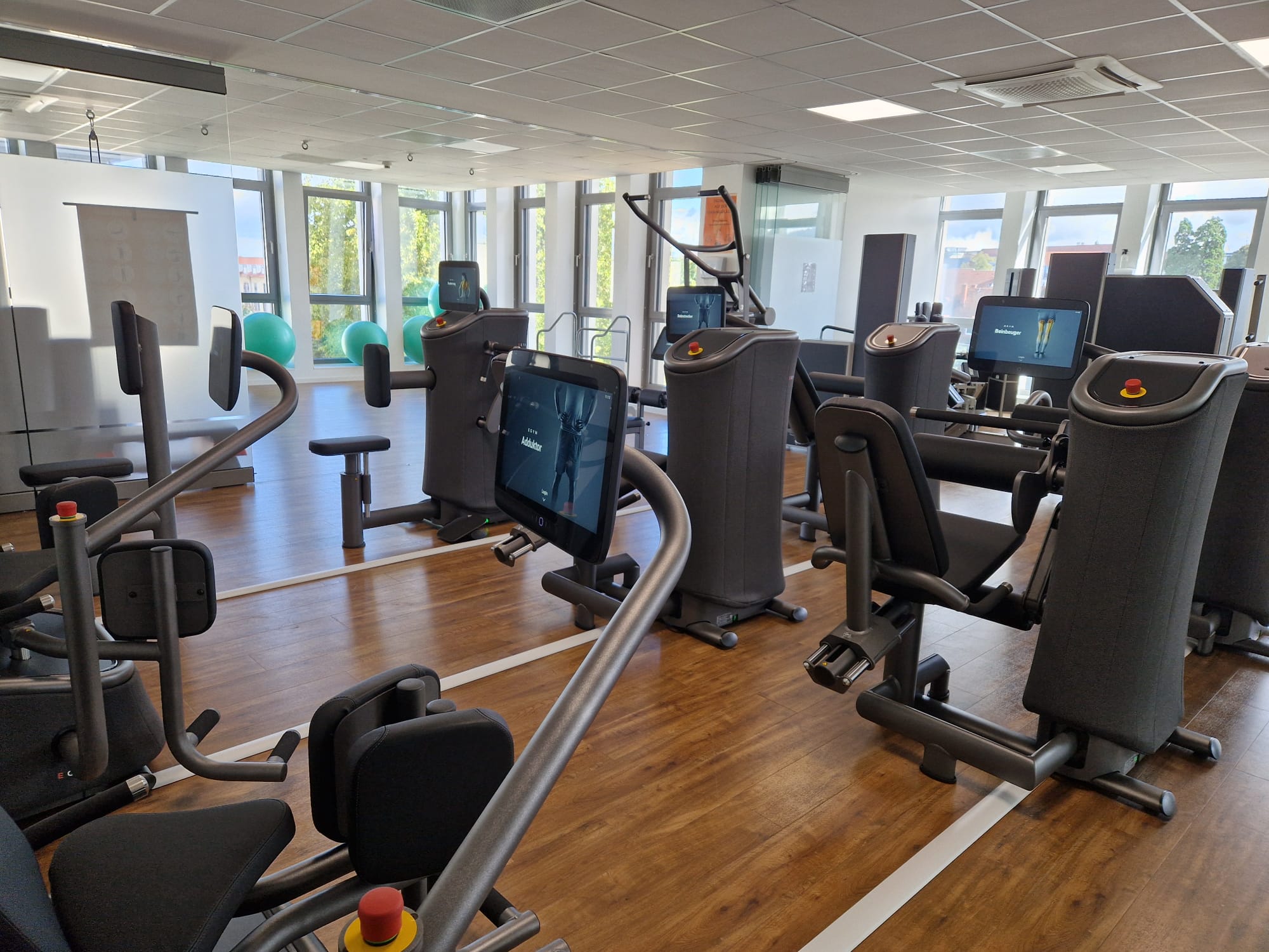 Smart Strength Geräte der Firma EGYM im RehaZentrum Offenburg